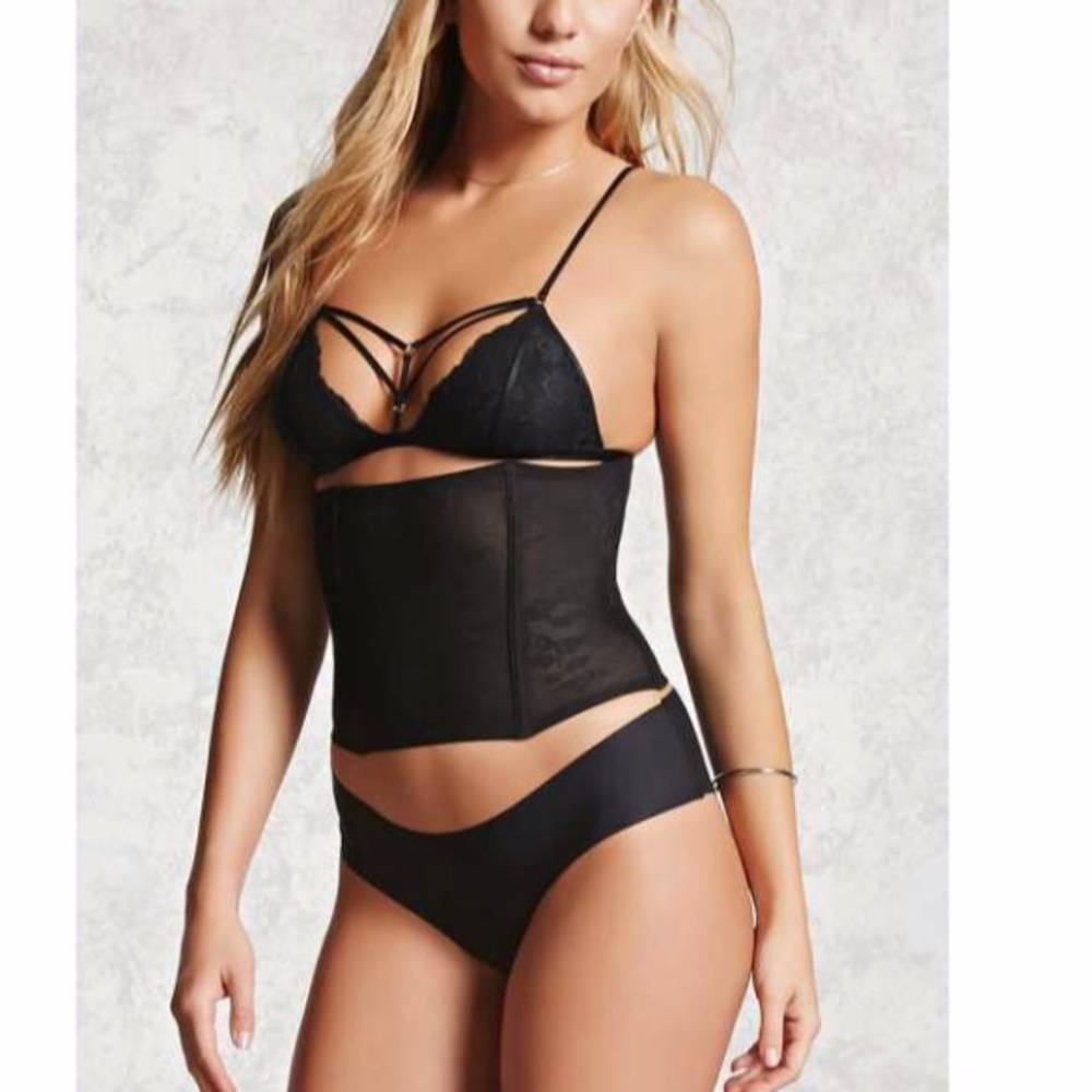 LACE DETAILED CORSET